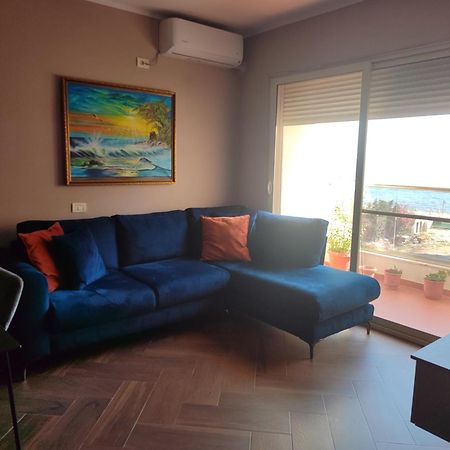 Maksimilian Apartament Durres Exterior photo