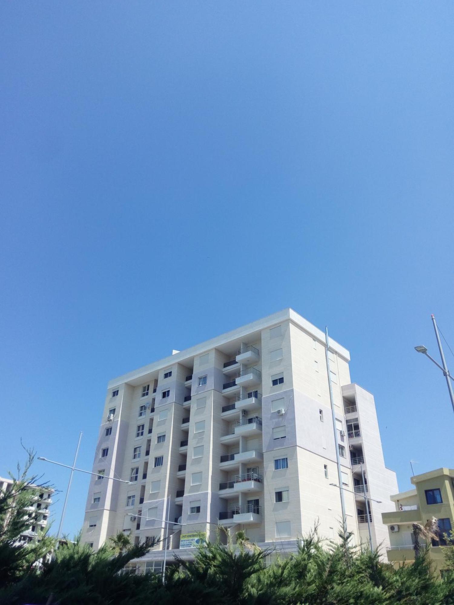 Maksimilian Apartament Durres Exterior photo
