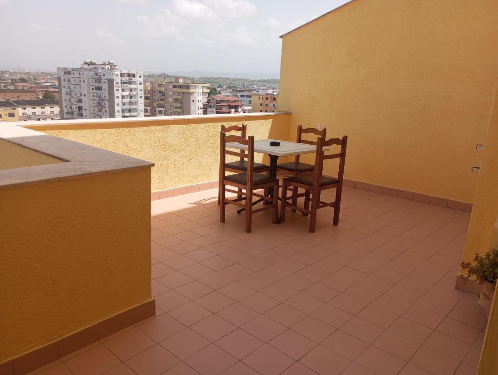 Maksimilian Apartament Durres Exterior photo