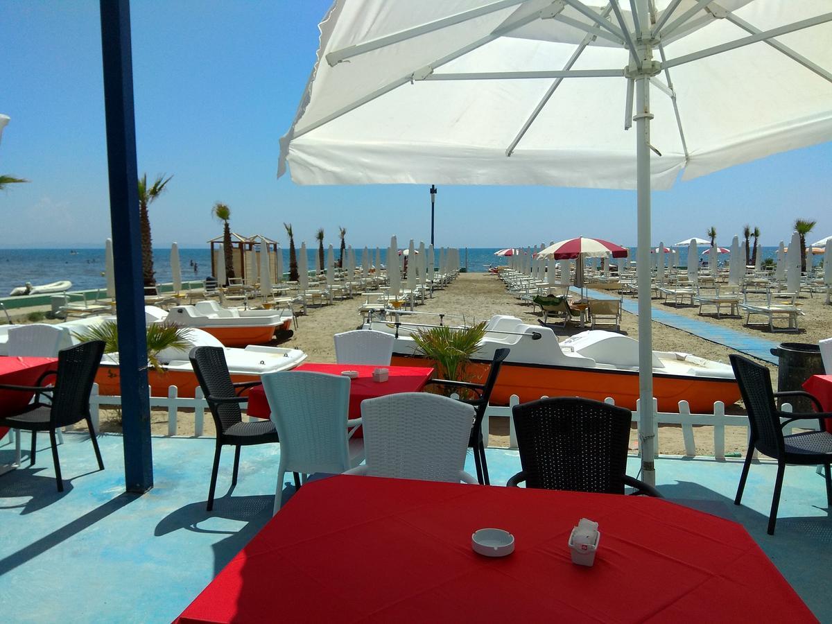 Maksimilian Apartament Durres Exterior photo
